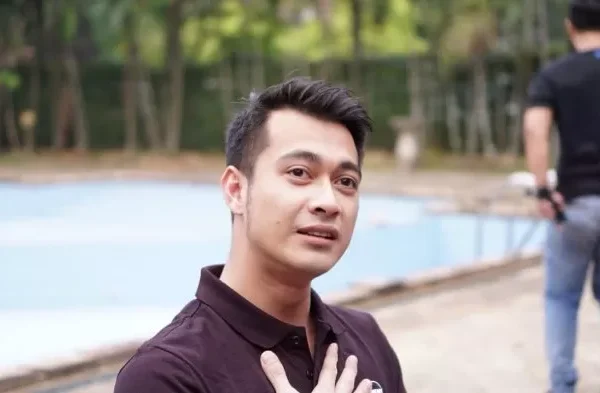 Artis Cover Boy, Asal Samarinda Eza Gionino Namanya Mulai Dikenal Luas Setelah Main di Berbagai Sinetron dan FTV